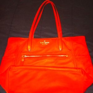 Kate Spade handbag... Beautiful and in excellent condition..